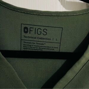 Figs Catarina scrub top moss